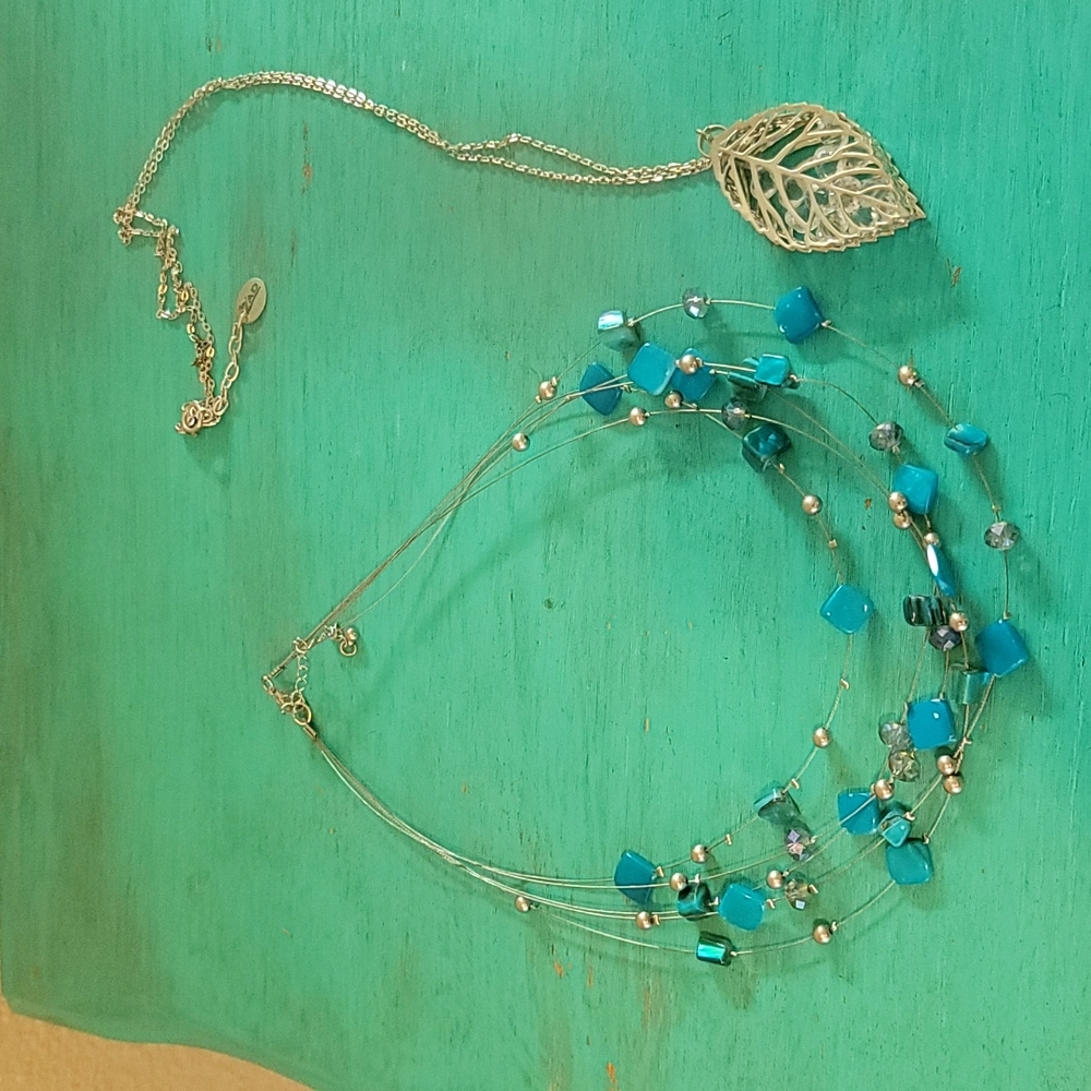 Bundle of 2 necklaces